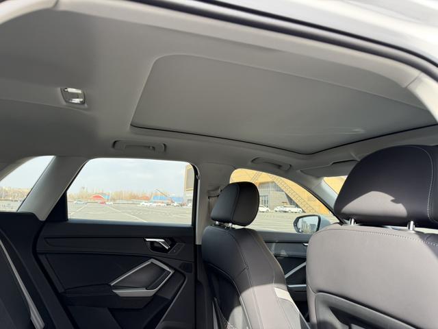 Audi Q3 2022, фото 17
