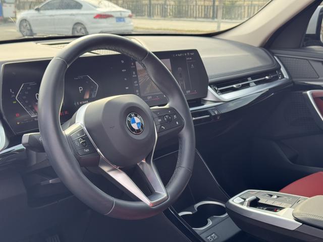 BMW X1 2023, фото 12