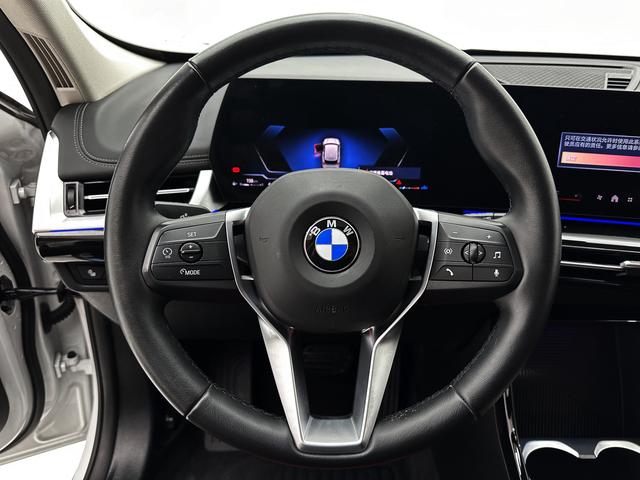 BMW X1 2023, фото 11