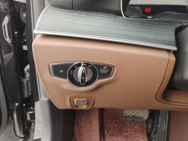 Mercedes-Benz E-Class 2022, фото 14