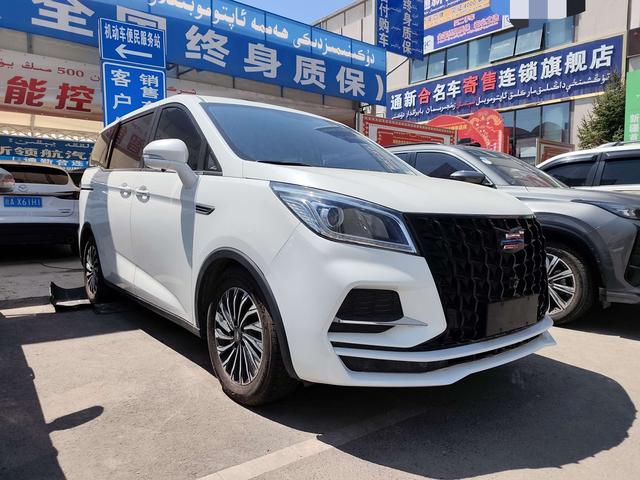 Changan Oushang 2022, фото 3
