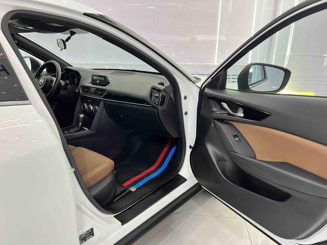 Mazda CX-4 2021, фото 17