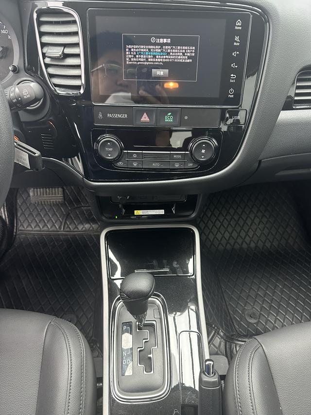 Mitsubishi Outlander 2021, фото 15