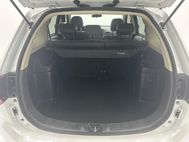 Mitsubishi Outlander 2021, фото 17