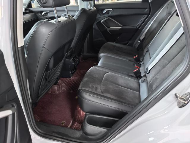 Audi Q3 2022, фото 15