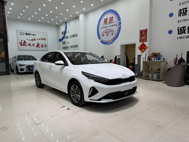 Kia K3 2023, фото 3