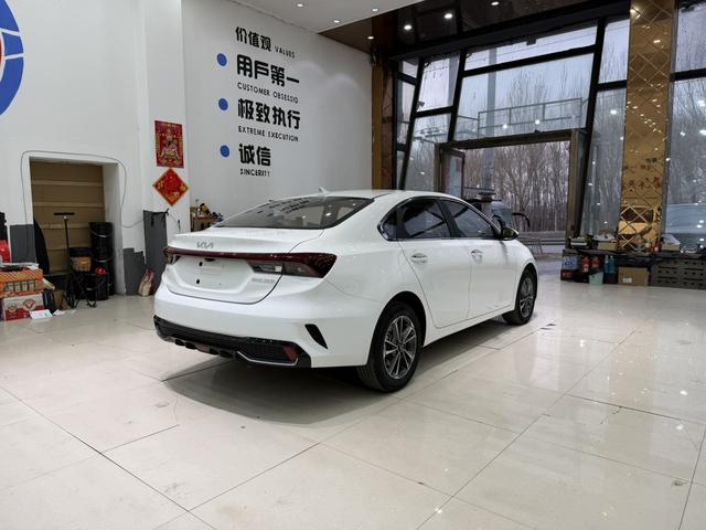 Kia K3 2023, фото 6