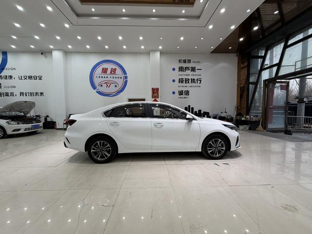 Kia K3 2023, фото 8