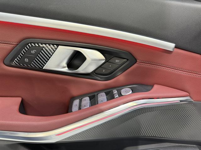 BMW 3 2023, фото 16