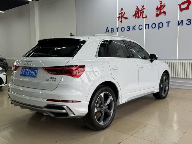 Audi Q3 2022, фото 15
