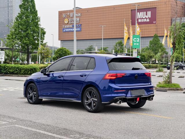 Volkswagen Golf 2023, фото 4