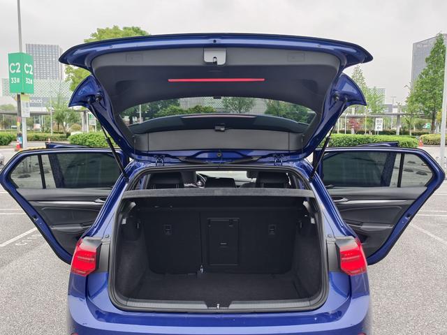 Volkswagen Golf 2023, фото 8