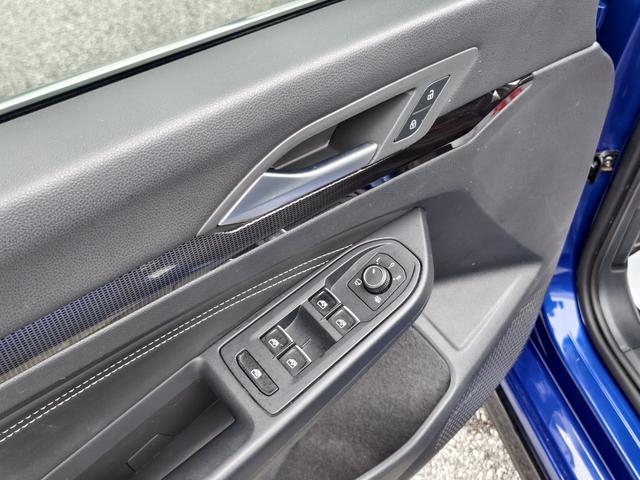 Volkswagen Golf 2023, фото 13
