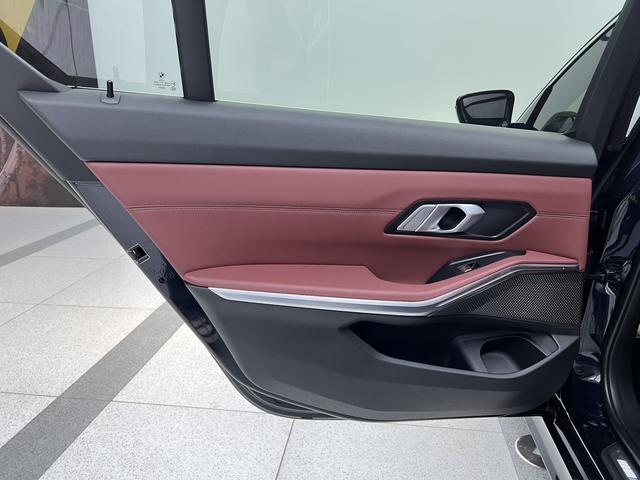 BMW 3 2022, фото 15