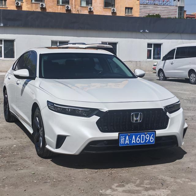 Honda Inspire 2023, фото 3