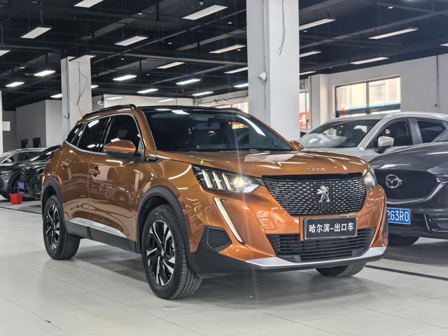 Peugeot 2008 2022, фото 3