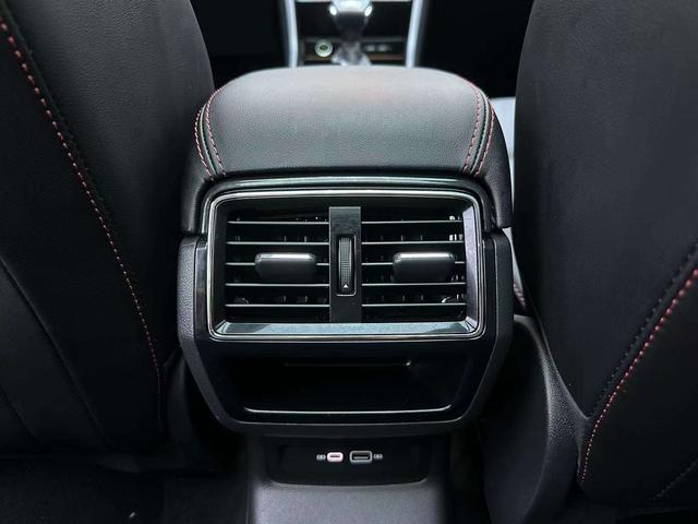 Skoda Karoq 2022, фото 15
