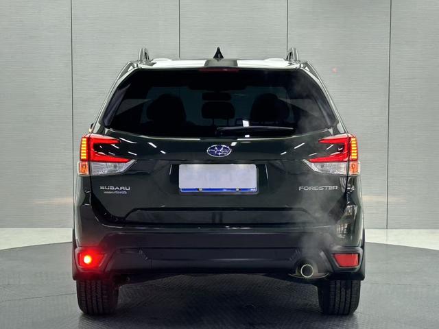 Subaru Forester 2022, фото 4