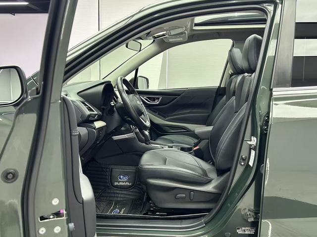 Subaru Forester 2022, фото 9