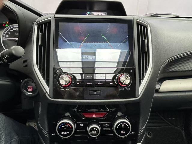 Subaru Forester 2022, фото 13