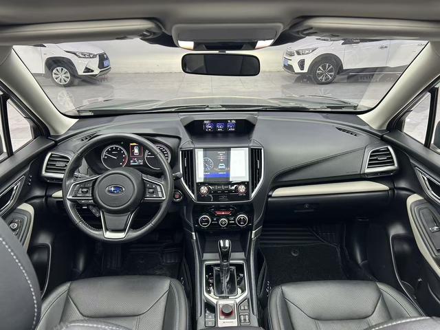 Subaru Forester 2022, фото 15