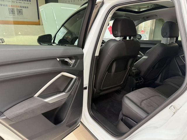 Audi Q3 2023, фото 17