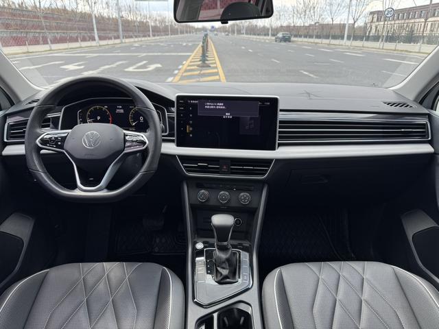 Volkswagen Tiguan 2023, фото 14