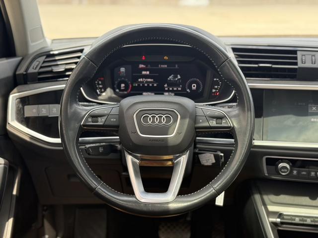 Audi Q3 2022, фото 16