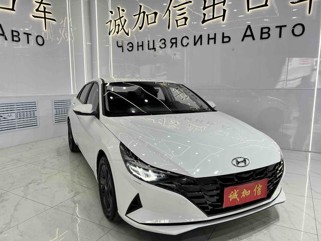 Hyundai Elantra 2023, фото 3