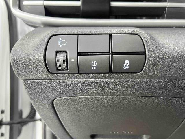Hyundai Elantra 2023, фото 12