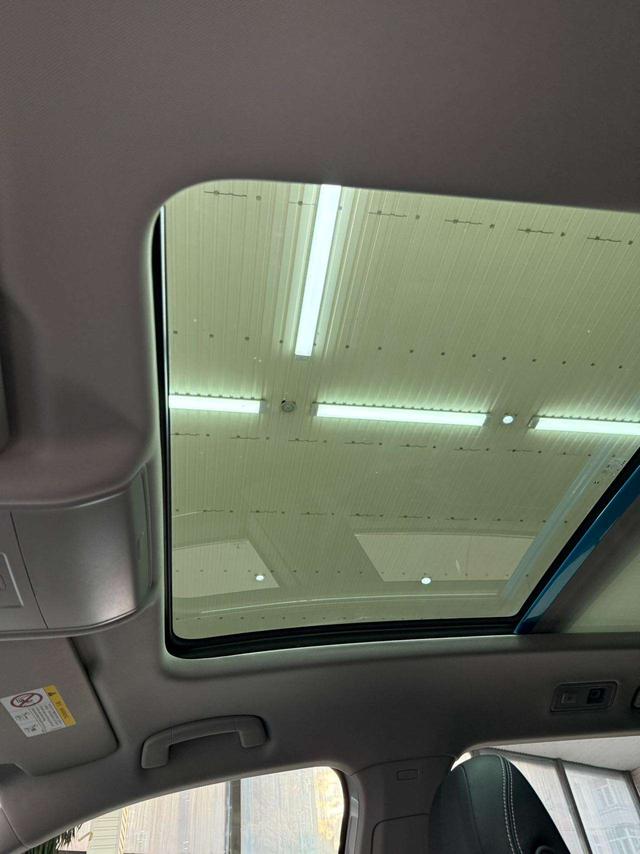 Volkswagen Tiguan 2023, фото 15