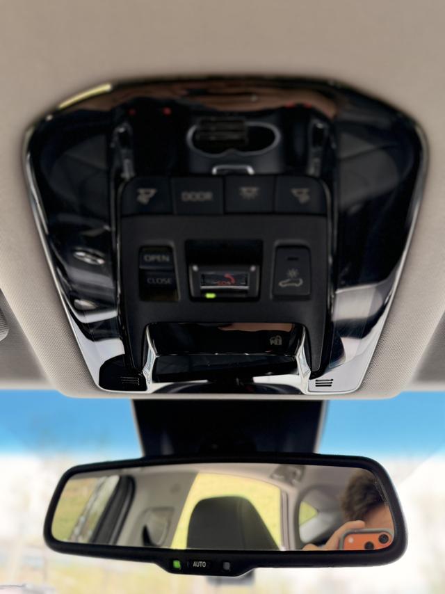 Toyota Harrier 2023, фото 17