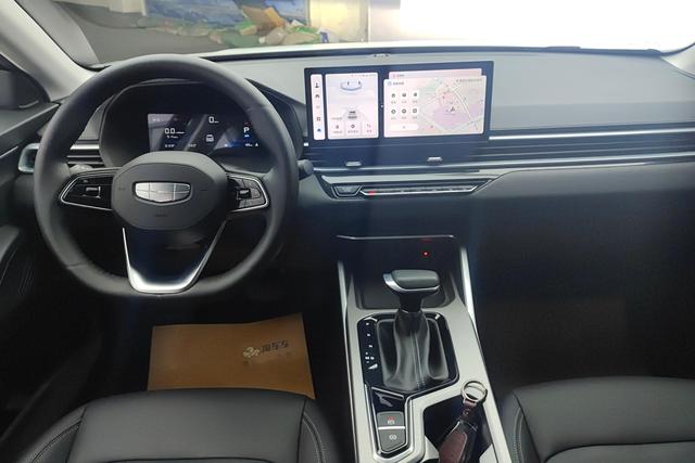 Geely Emgrand 2026, фото 14