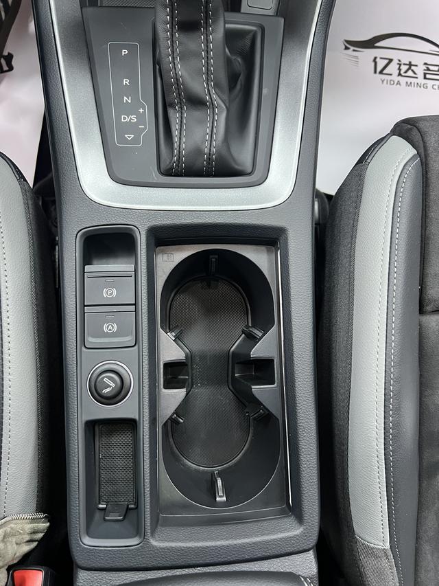 Audi Q3 2021, фото 15