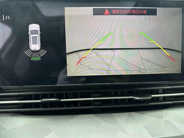 Geely Emgrand X6 2021, фото 16