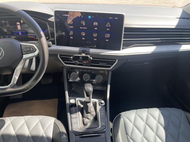 Volkswagen Jetta 2025, фото 12