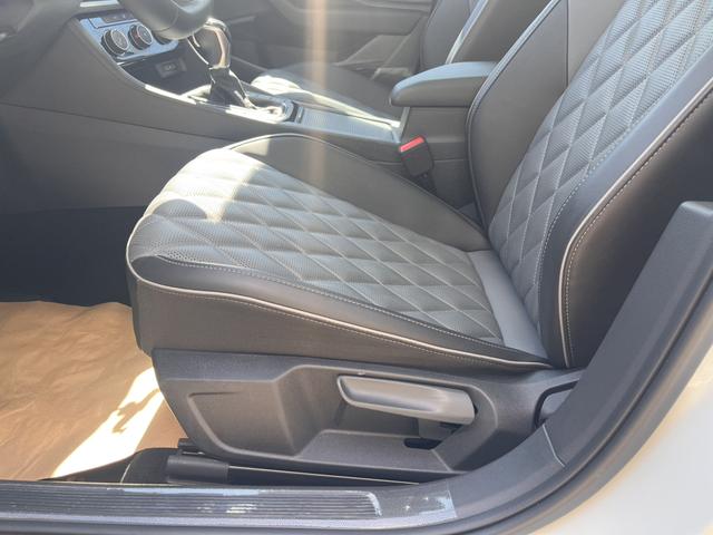 Volkswagen Jetta 2025, фото 16