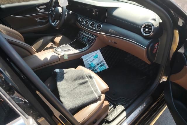 Mercedes-Benz E-Class 2021, фото 6
