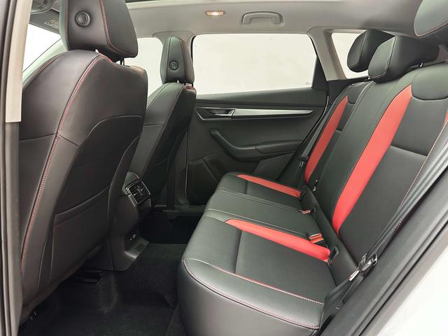 Skoda Karoq 2023, фото 14