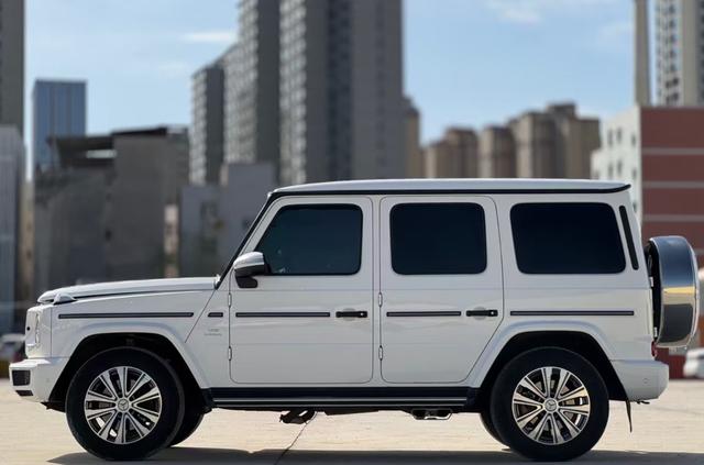 Mercedes-Benz G-Class 2023, фото 5
