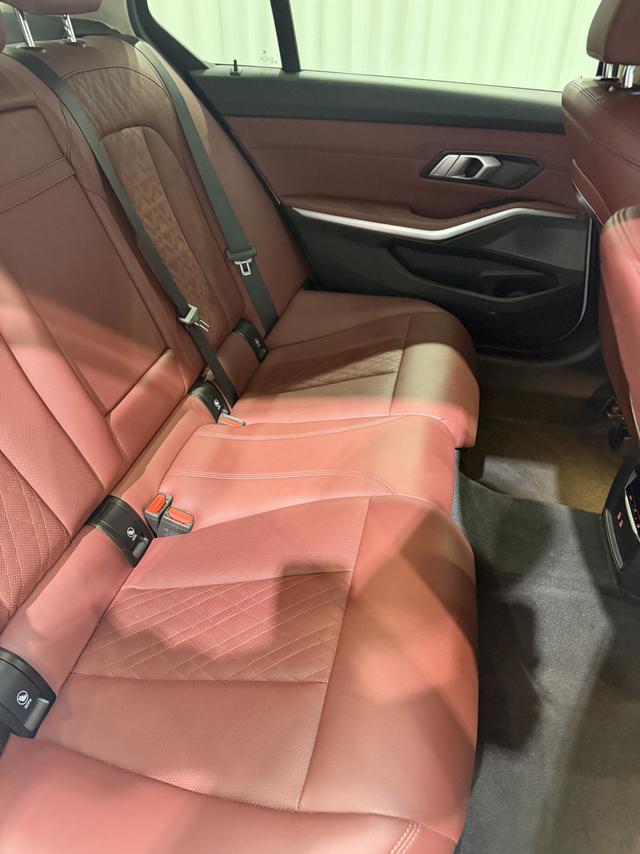 BMW 3 2023, фото 15