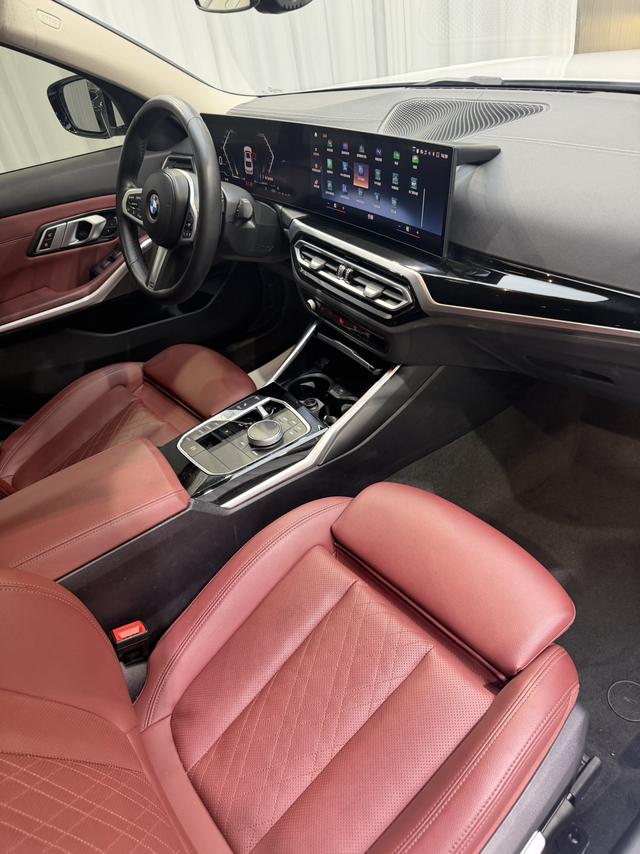 BMW 3 2023, фото 16