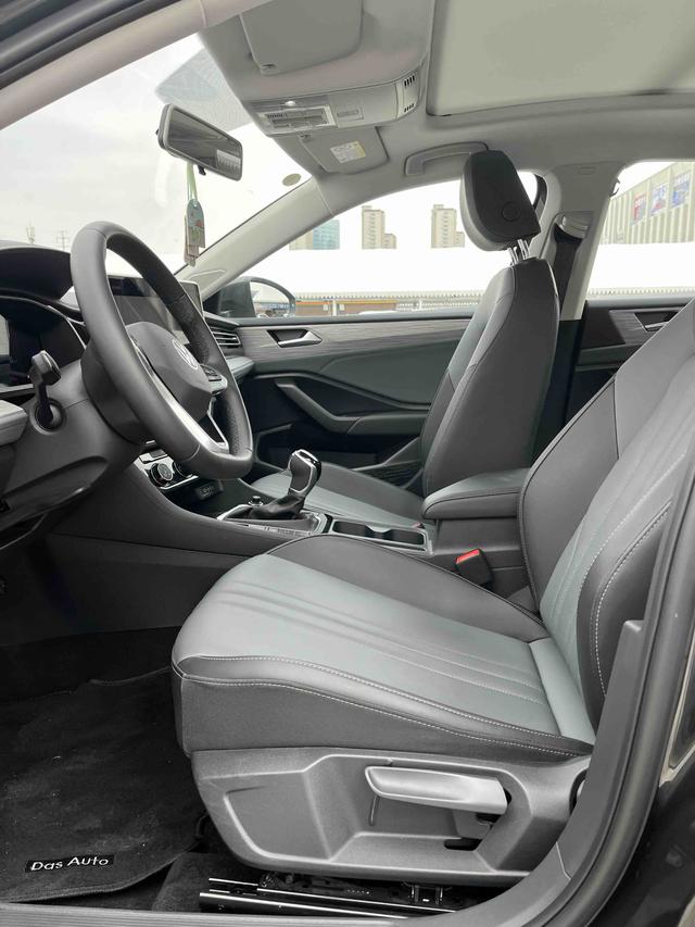 Volkswagen Jetta 2026, фото 4