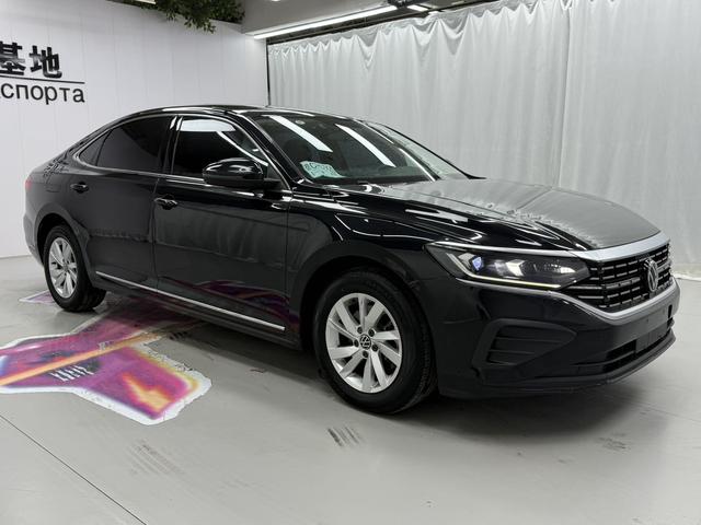 Volkswagen Passat 2023, фото 3