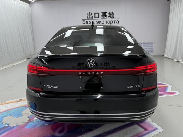 Volkswagen Passat 2023, фото 5