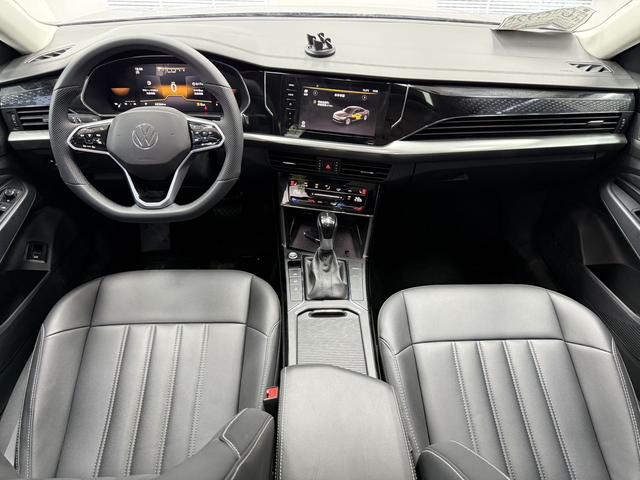 Volkswagen Passat 2023, фото 8