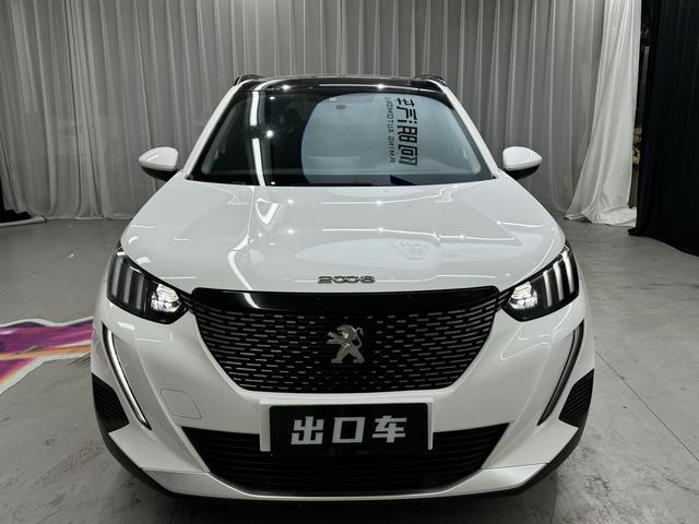 Peugeot 2008 2022, фото 2