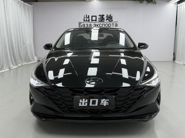 Hyundai Elantra 2022, фото 2