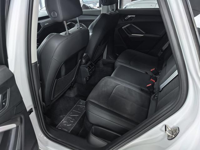 Audi Q3 2022, фото 14