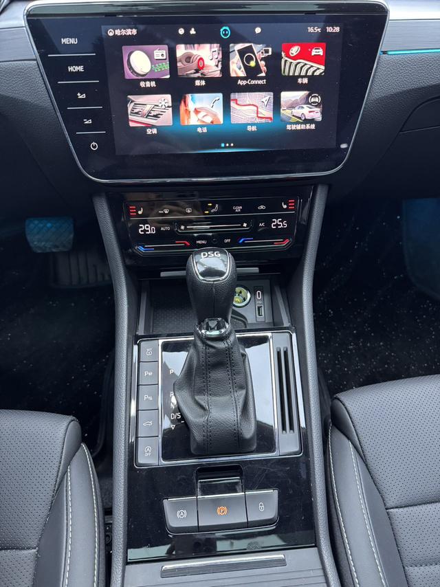 Skoda Superb 2023, фото 14